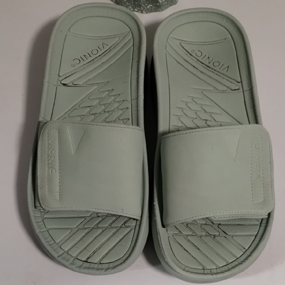 Vionic Mint Green Slide Sandals